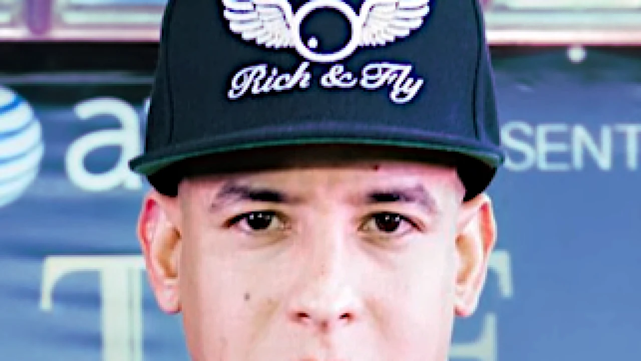 Daddy Yankee Tour 2026-2027: Setlist Secrets, Stage Sightlines & Ticket Deals
