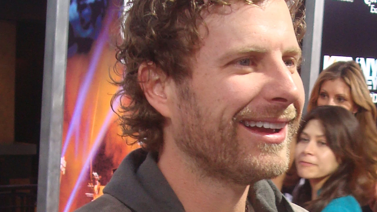 dierks bentley Tour 2026-2027: Setlist Secrets, Stage Sightlines & Ticket Deals