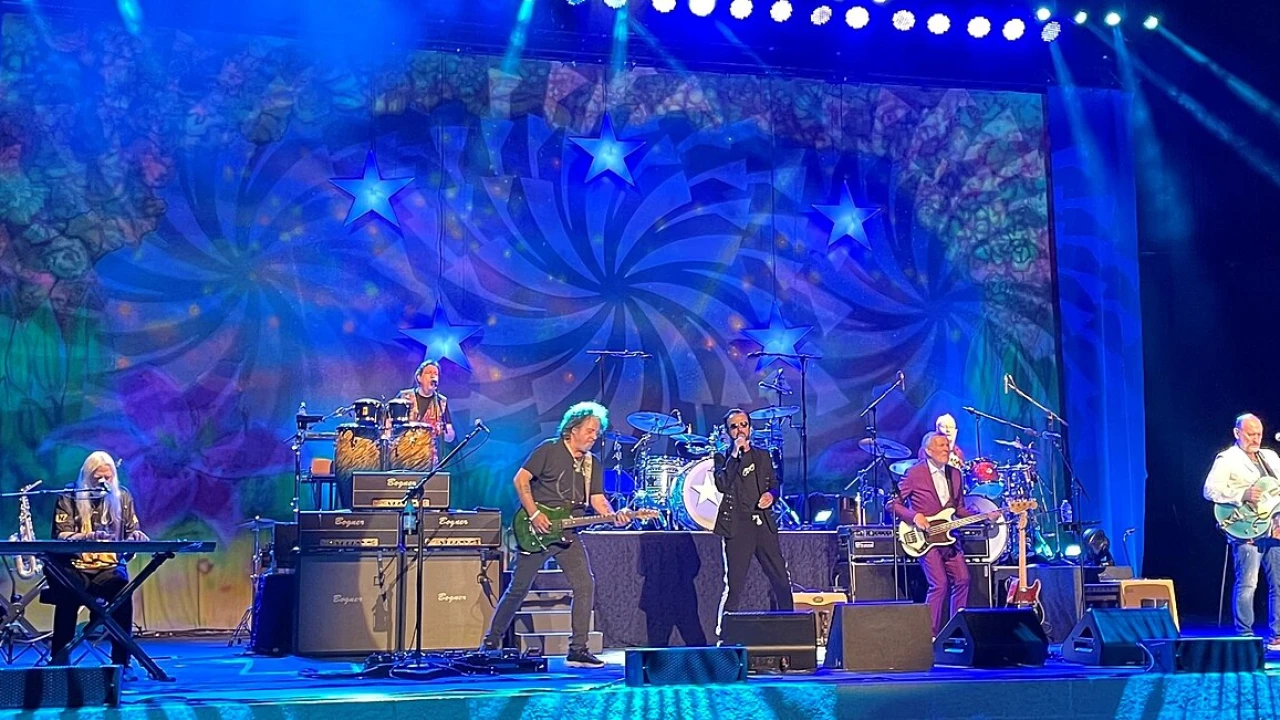 Ringo Starr and His All Starr Band 2026-2027 Tour & Schedule featuring Ringo Starr and His All Starr Band live on stage with stadium crowd